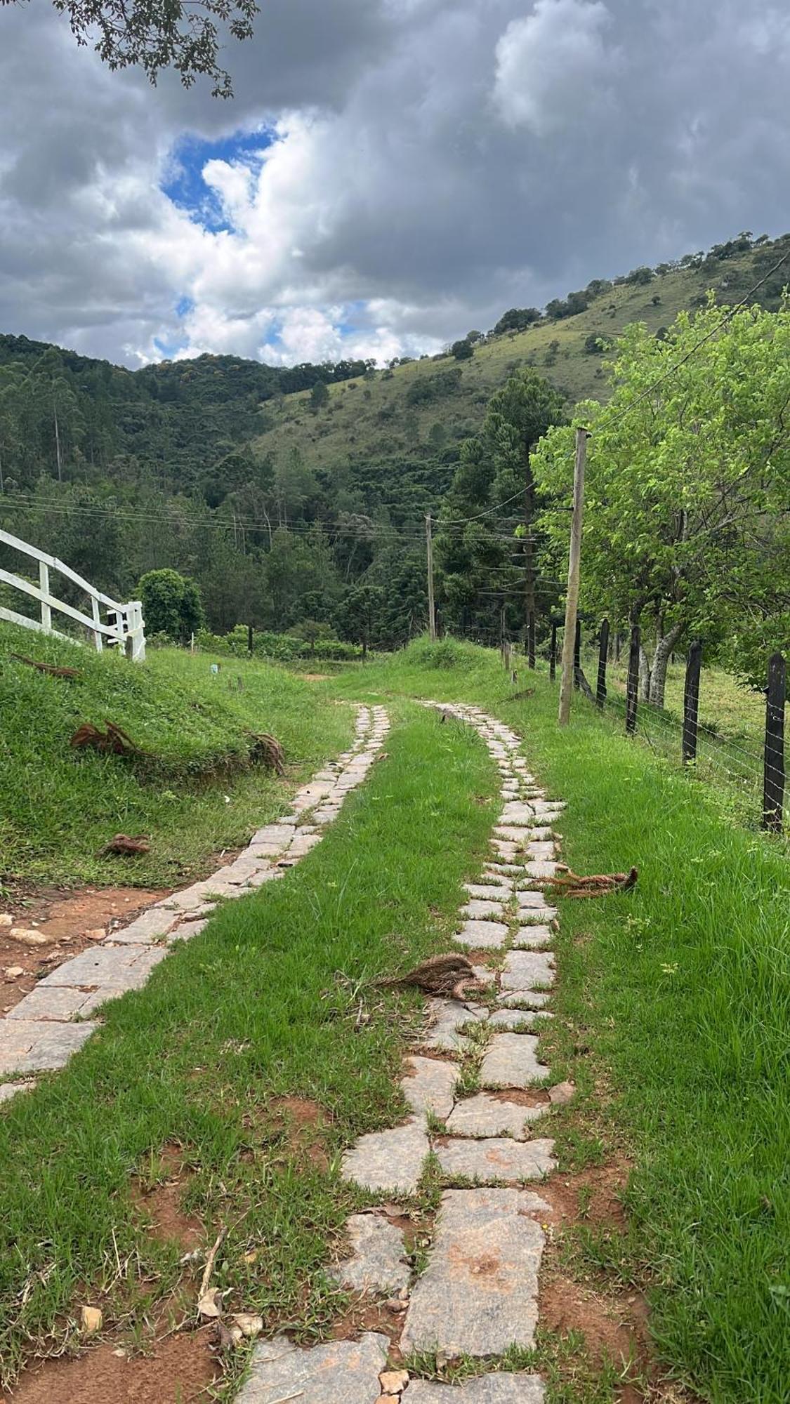 Pousada Pedra Da Mata Chales Na Montanha Munhoz 외부 사진